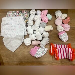 Baby girls clothes bundle NB-0-3 months